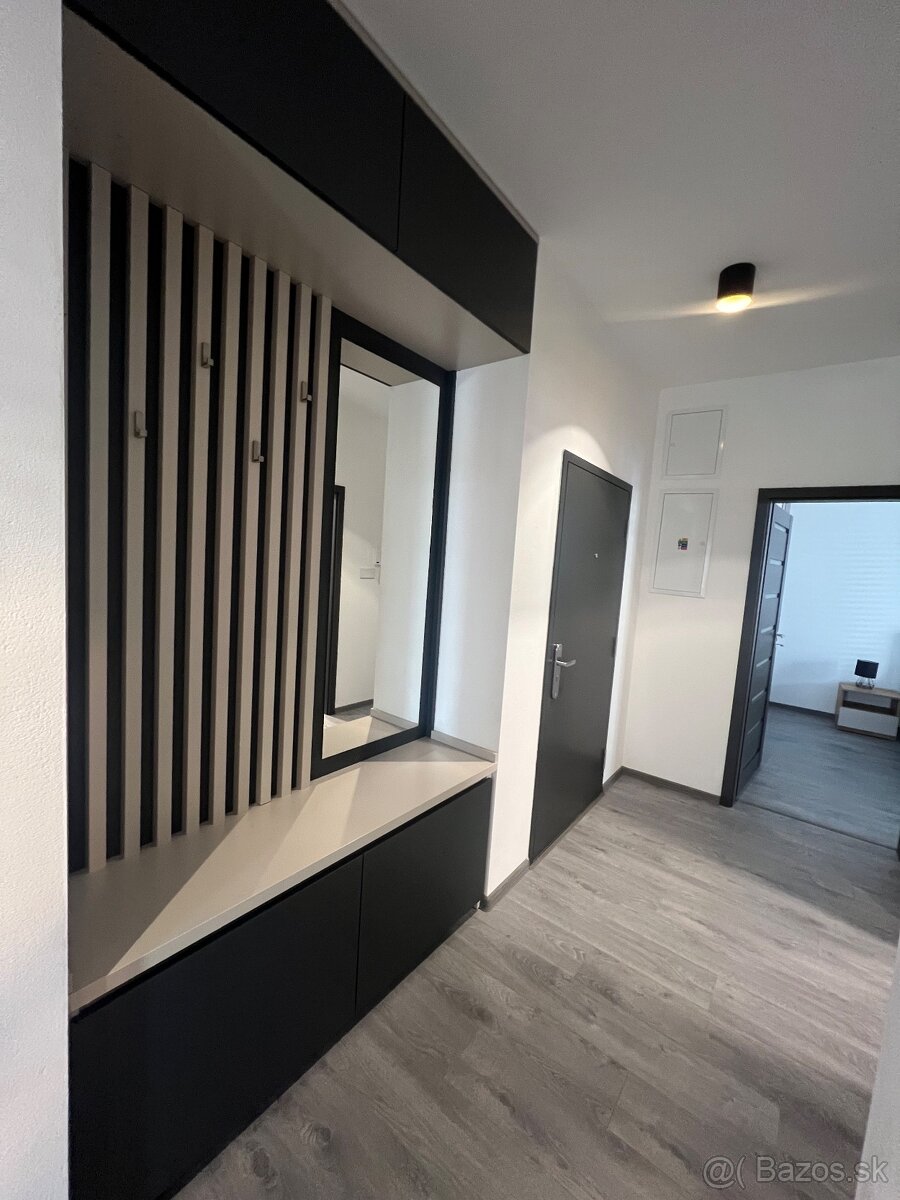 Prenájom 3 izbového bytu v SOHO - 8