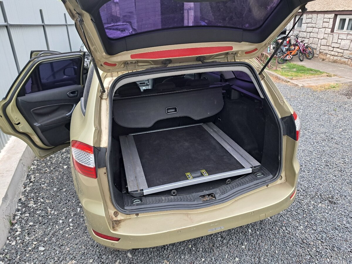 Ford Mondeo 2.0 tdci 103kw Combi - 8