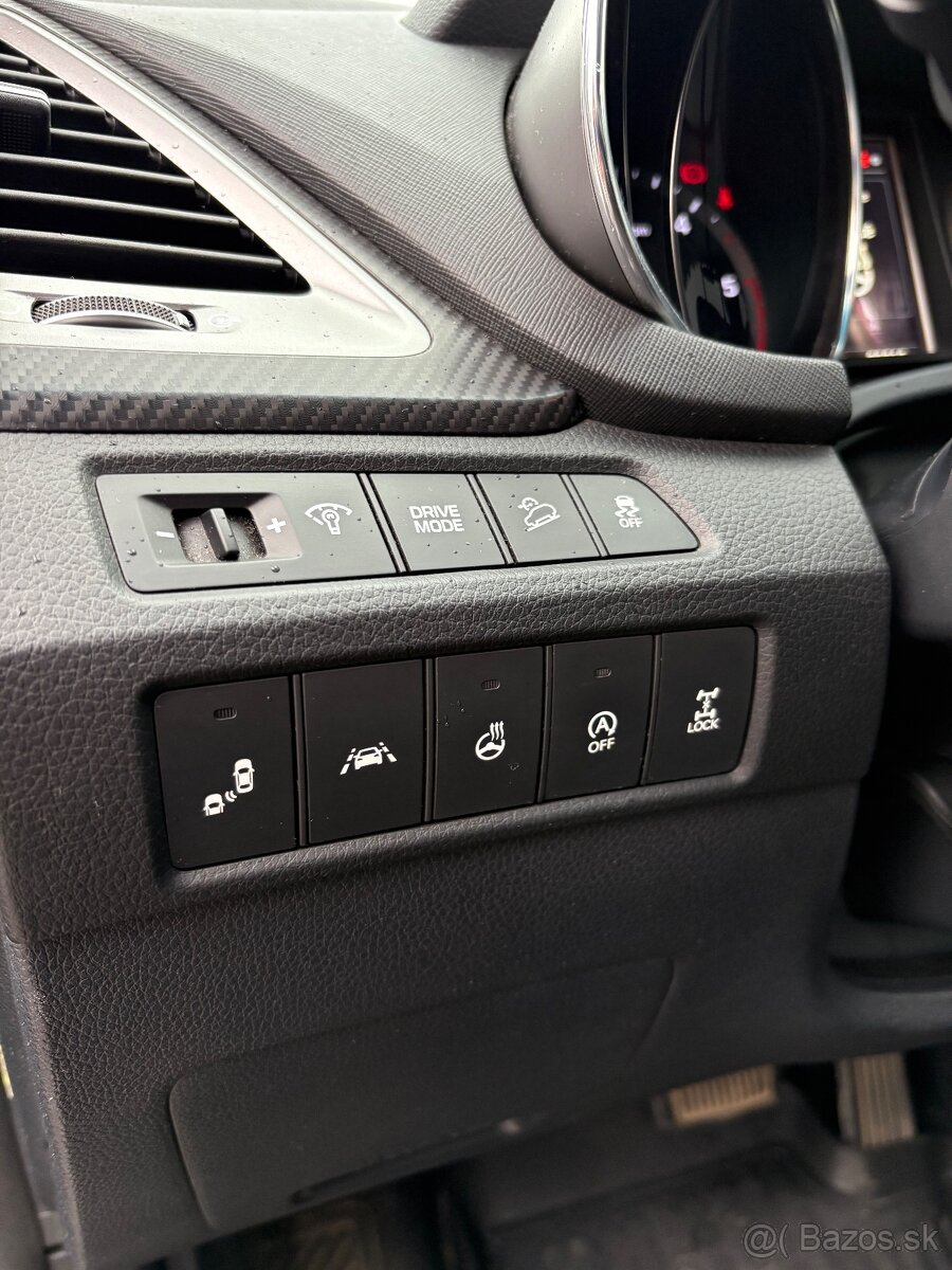 HYUNDAI SANTA FE 4X4 2,2CRDI PREMIUM - 8