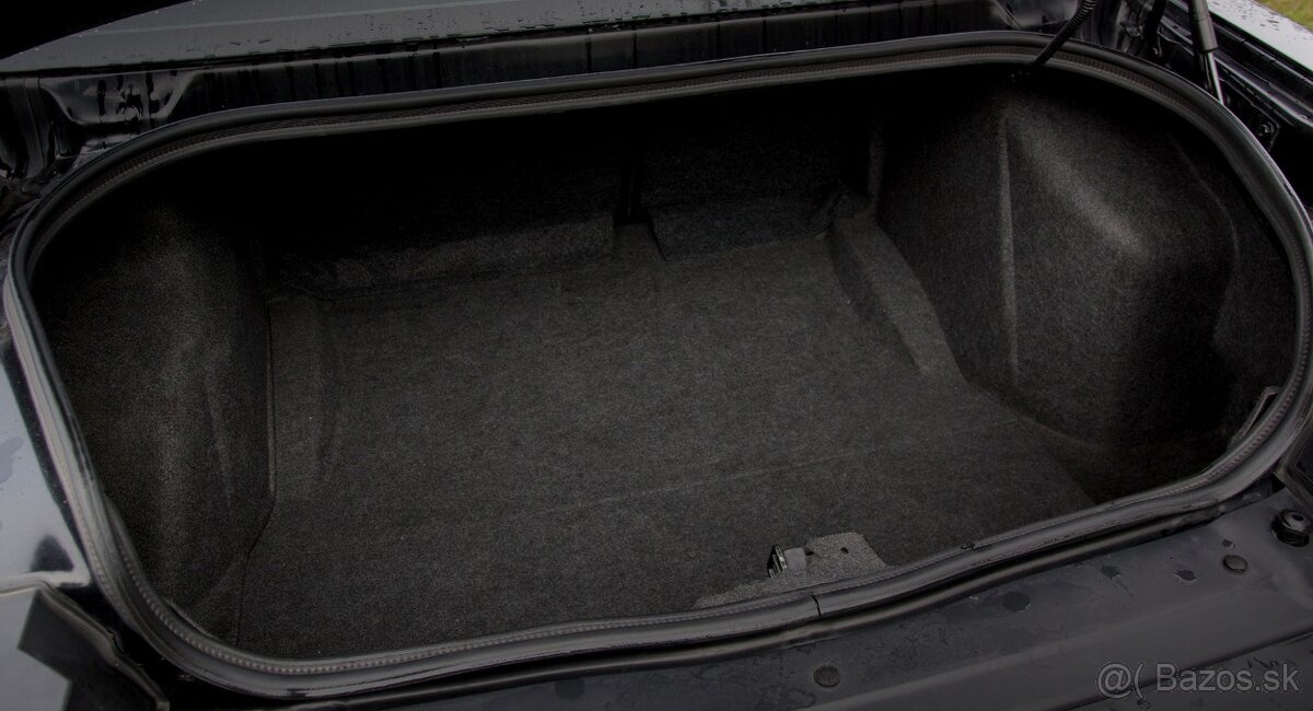 Dodge Challenger 5,7 V8 HEMI R/T - 8