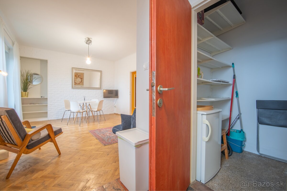 PREDAJ 2 izbový byt s veľkou terasou , Staré Mesto, Panenská - 8