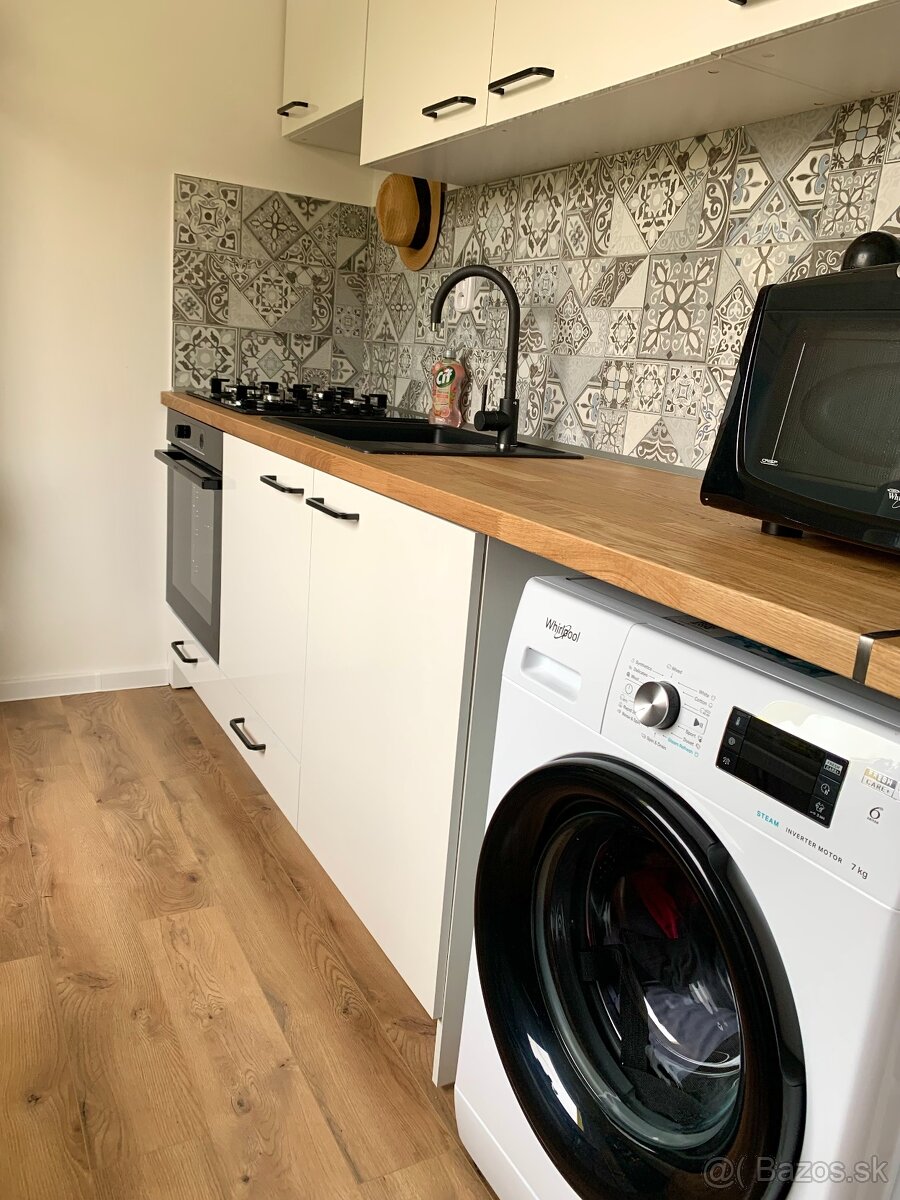 Predám 2-izbový pekný byt v lukratívnej lokalite - 8