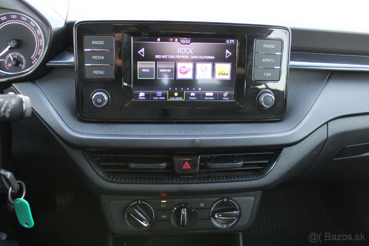 Škoda Fabia 1.0 MPI Style - 8