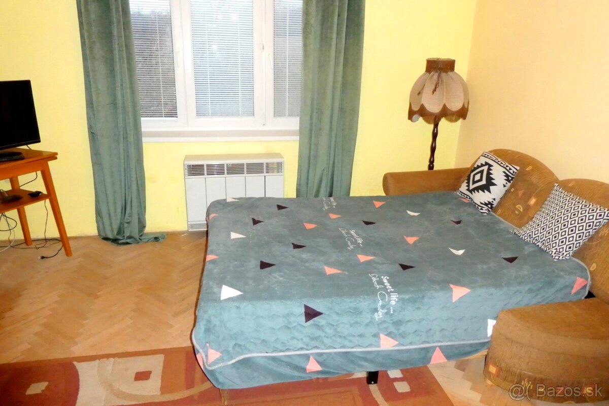 Na predaj 2,5 izbový tehlový byt v Cinobani - 8