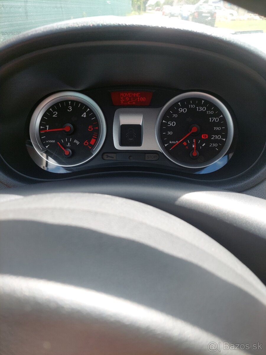 Renault clio 3 diesel - 8