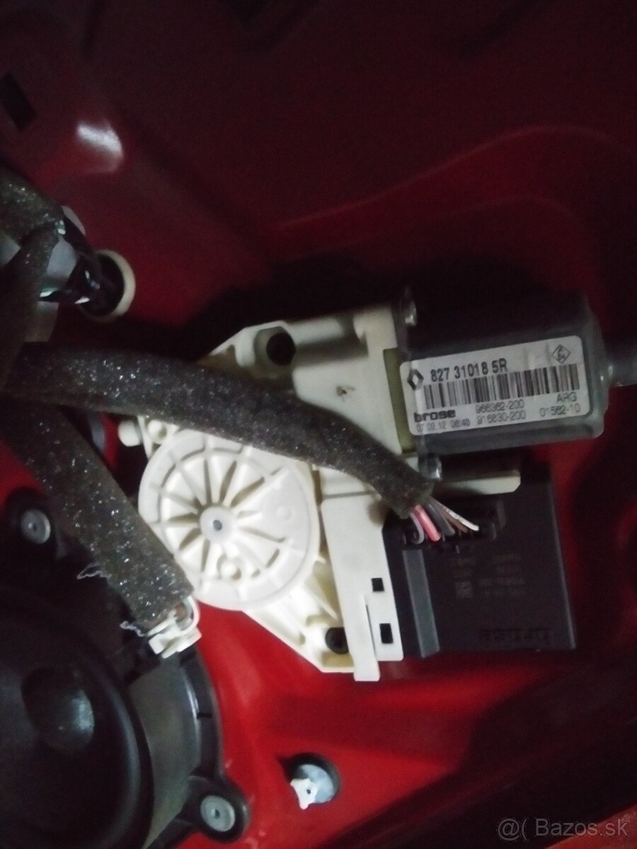 Megan 3 Palubovka,Airbagy,Pasy,Elektrony 16'stahovanie okie - 8