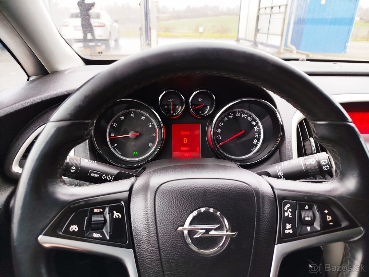 Predám Opel Astra J - 8