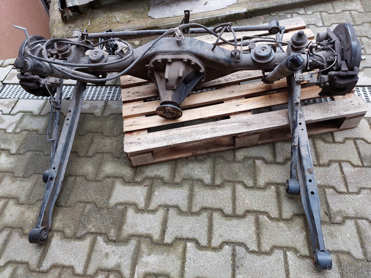 Poloosa,brzdič,těhlice Nissan Navara/Nissan Pathfinder - 8