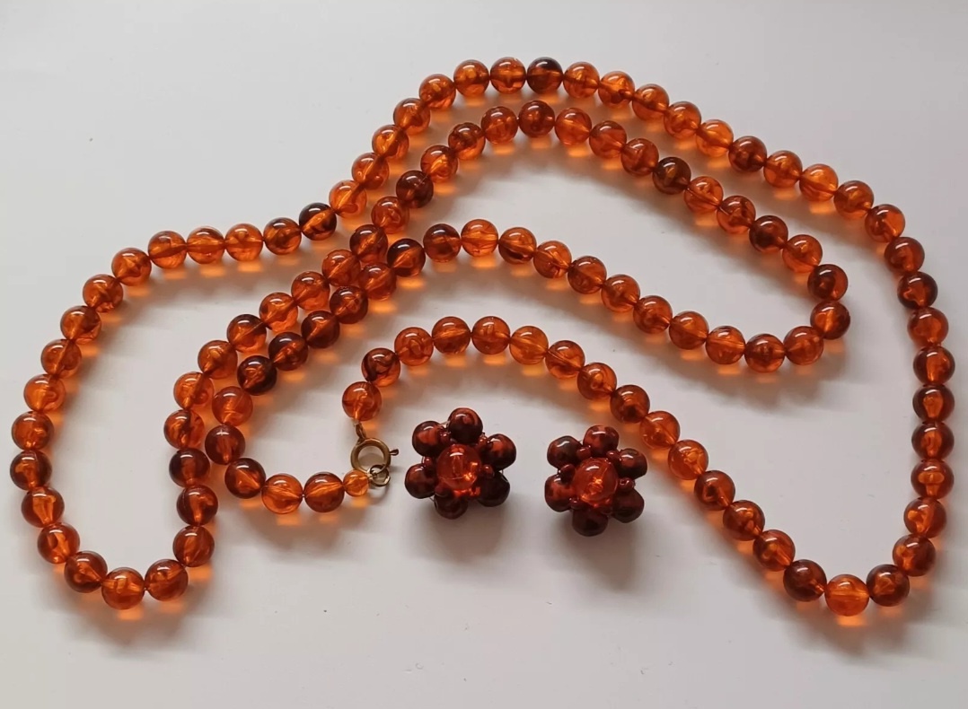 Predame 2ks sada nahrdelnikov a klipsne naušnice - 8