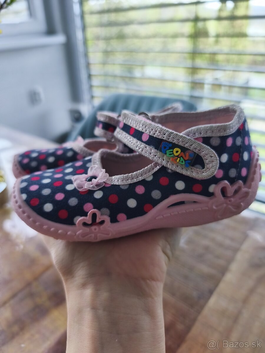 Dievčenské topánky/papučky - 8