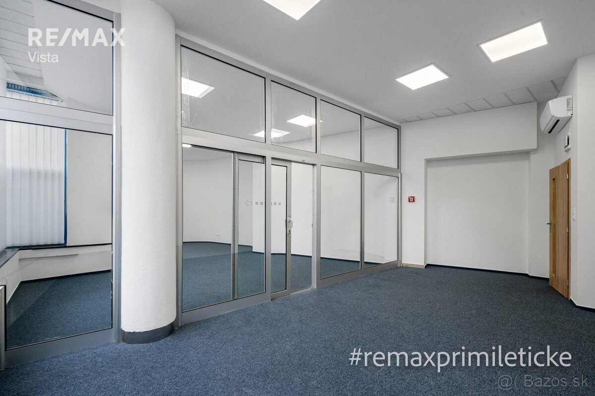 Kancelárske priestory s výhľadom na staré mesto - 8