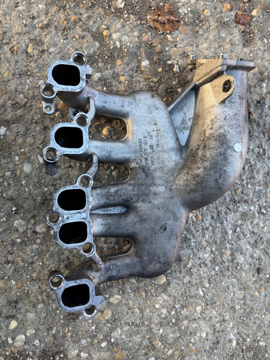 Predám - rozpredám VW T5 , DSG, verzia LONG, ťažné 2500 kg - 8