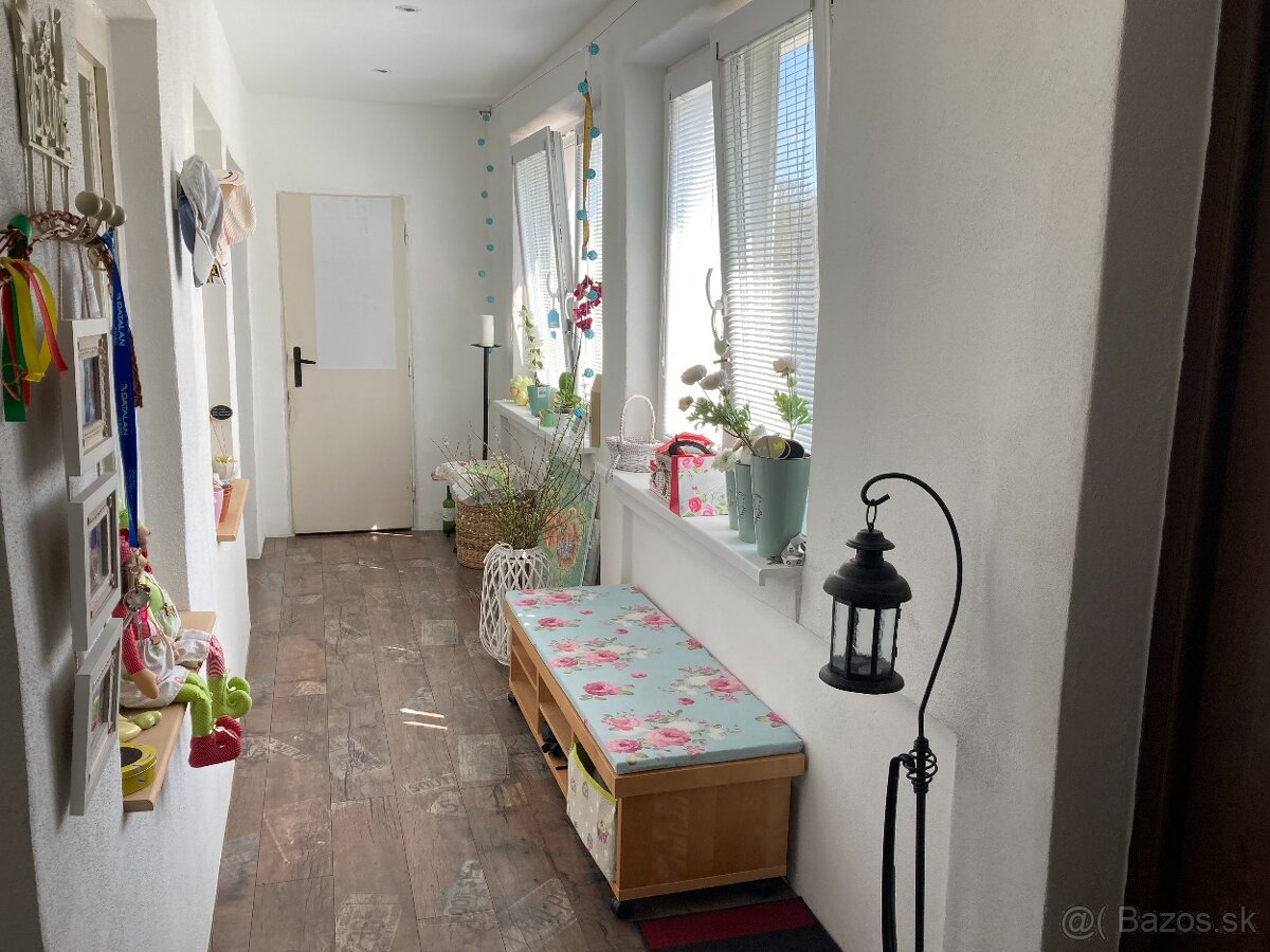 EXKLUZÍVNE na PREDAJ rodinný dom s veľkorysým pozemkom - 8