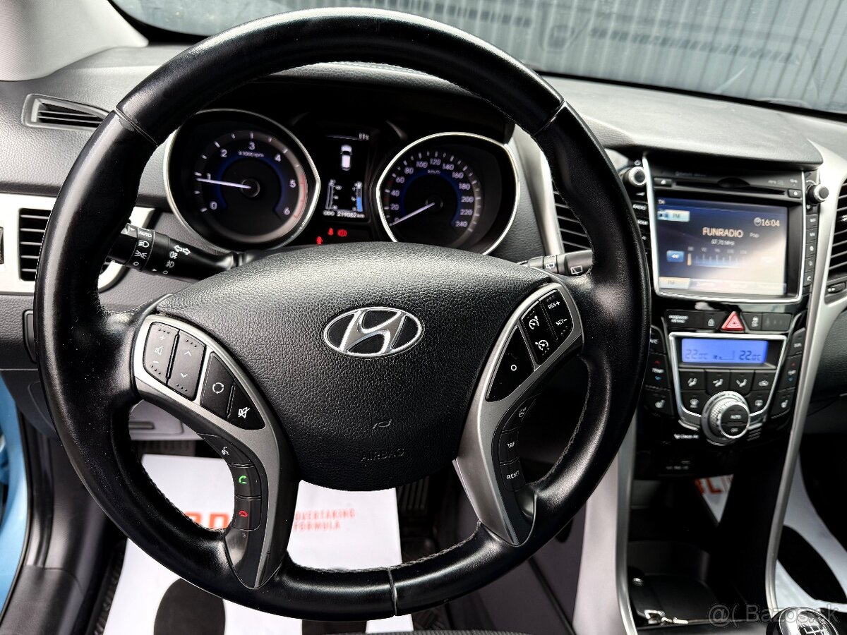 Hyundai i30 1.6Crdi 94kw facelift - 8