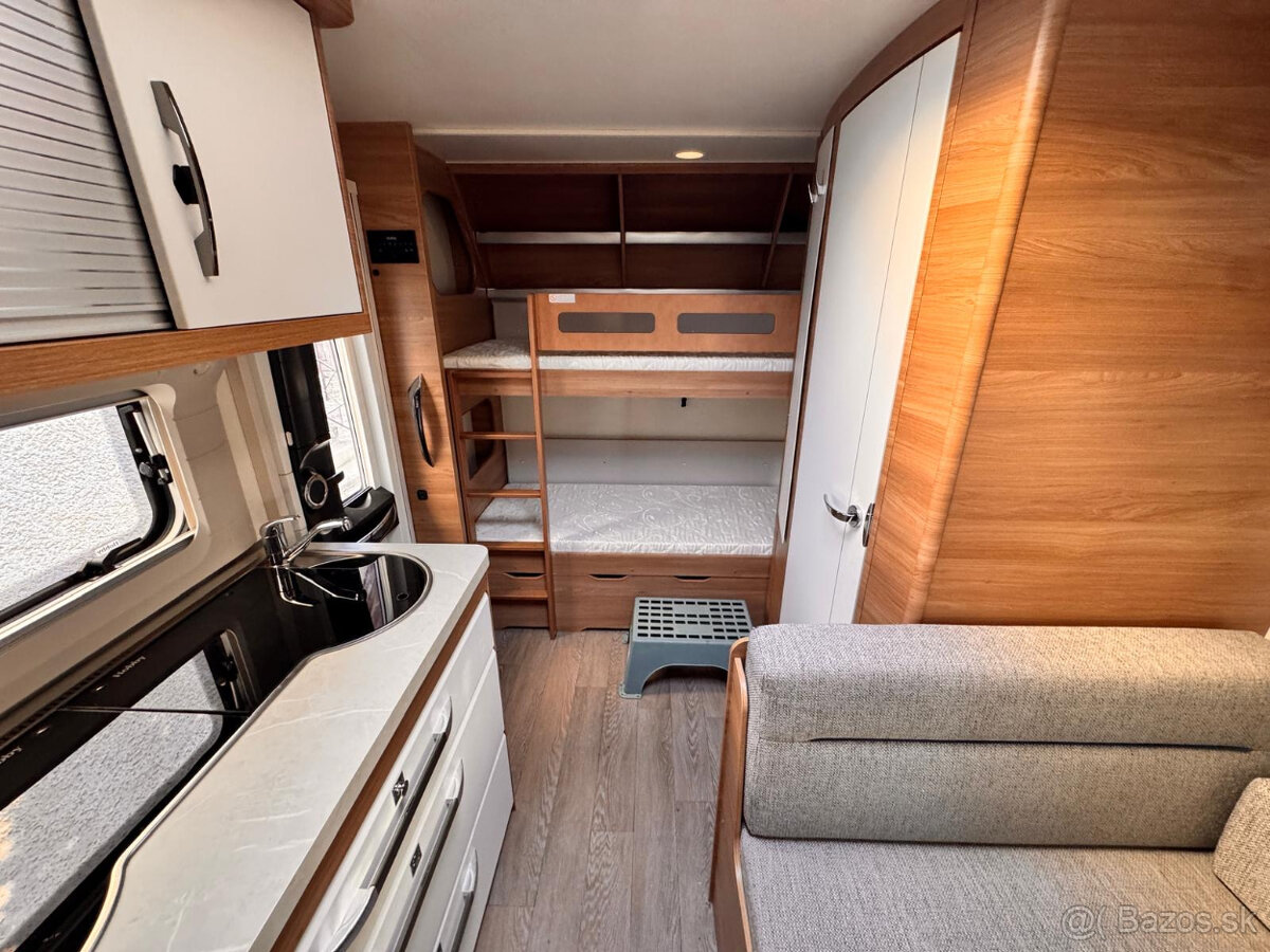 Rodinný karavan Hobby 490 KMF DeLuxe 2022 - 8