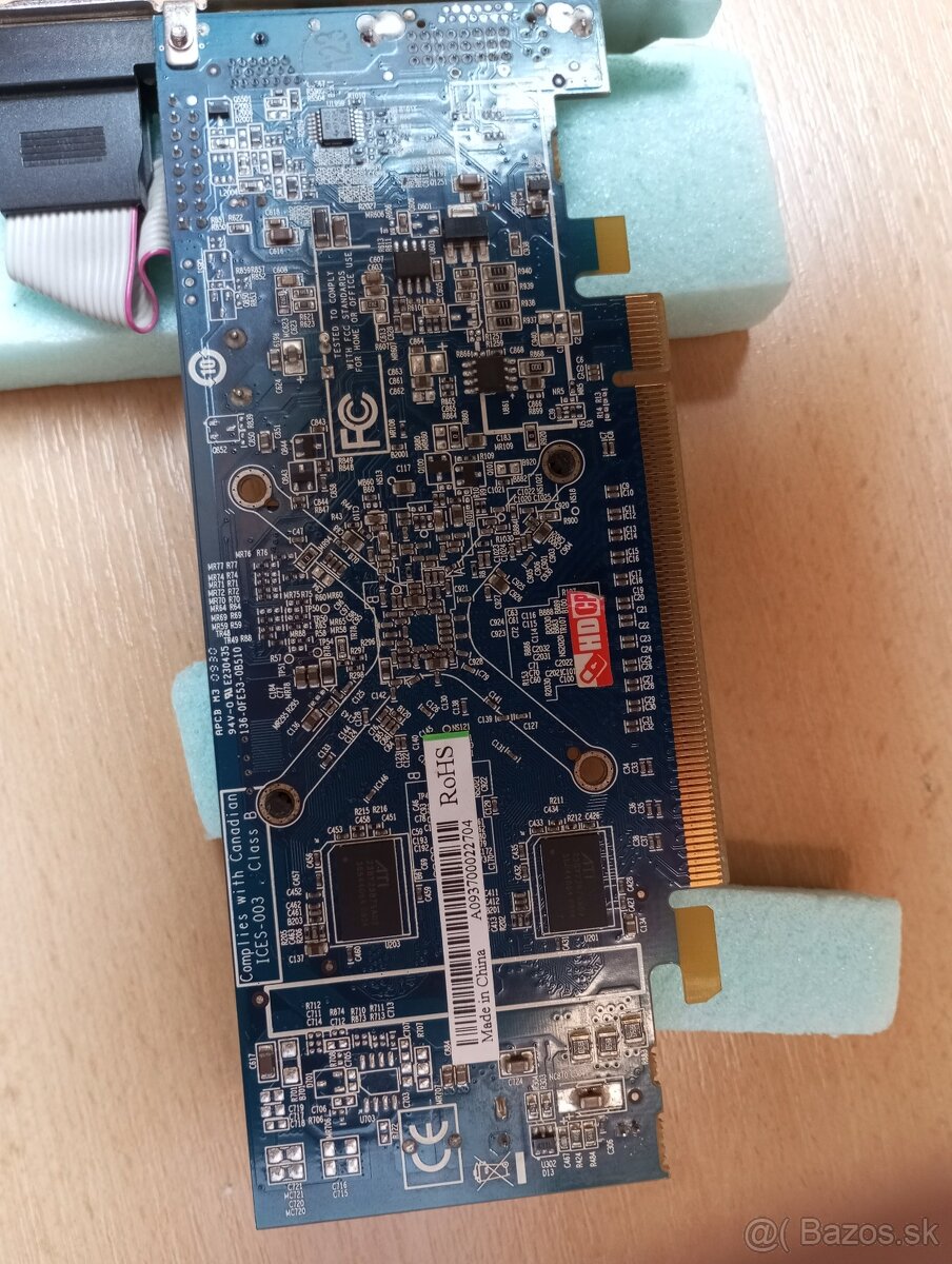 Grafické karty 2ks Asus,1ks gigabyte,1ks sapphire - 8