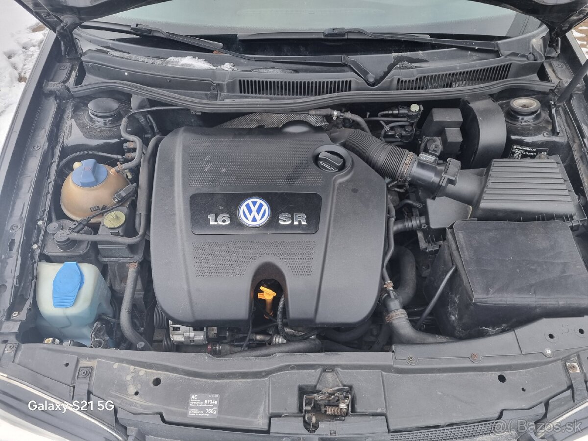 Volkswagen Golf 1.6 - 8