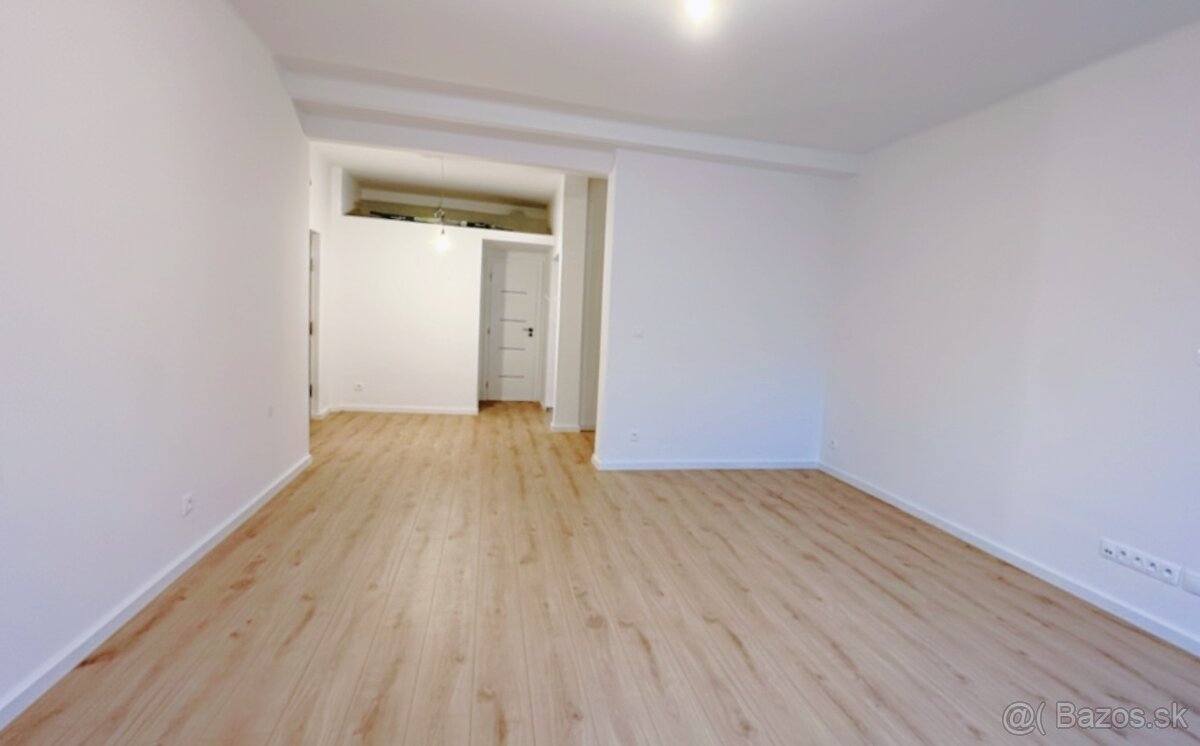 4 izbový zrekonštruovaný byt 90m2 Krížna ul., Staré Mesto - 8