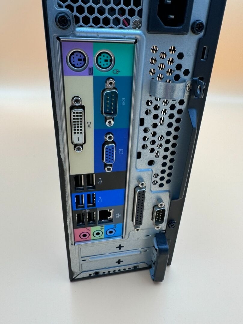 Počítač ACER SFF.Intel AMD A8 4x3,10GHz.8gb ram.120gb SSD. - 8