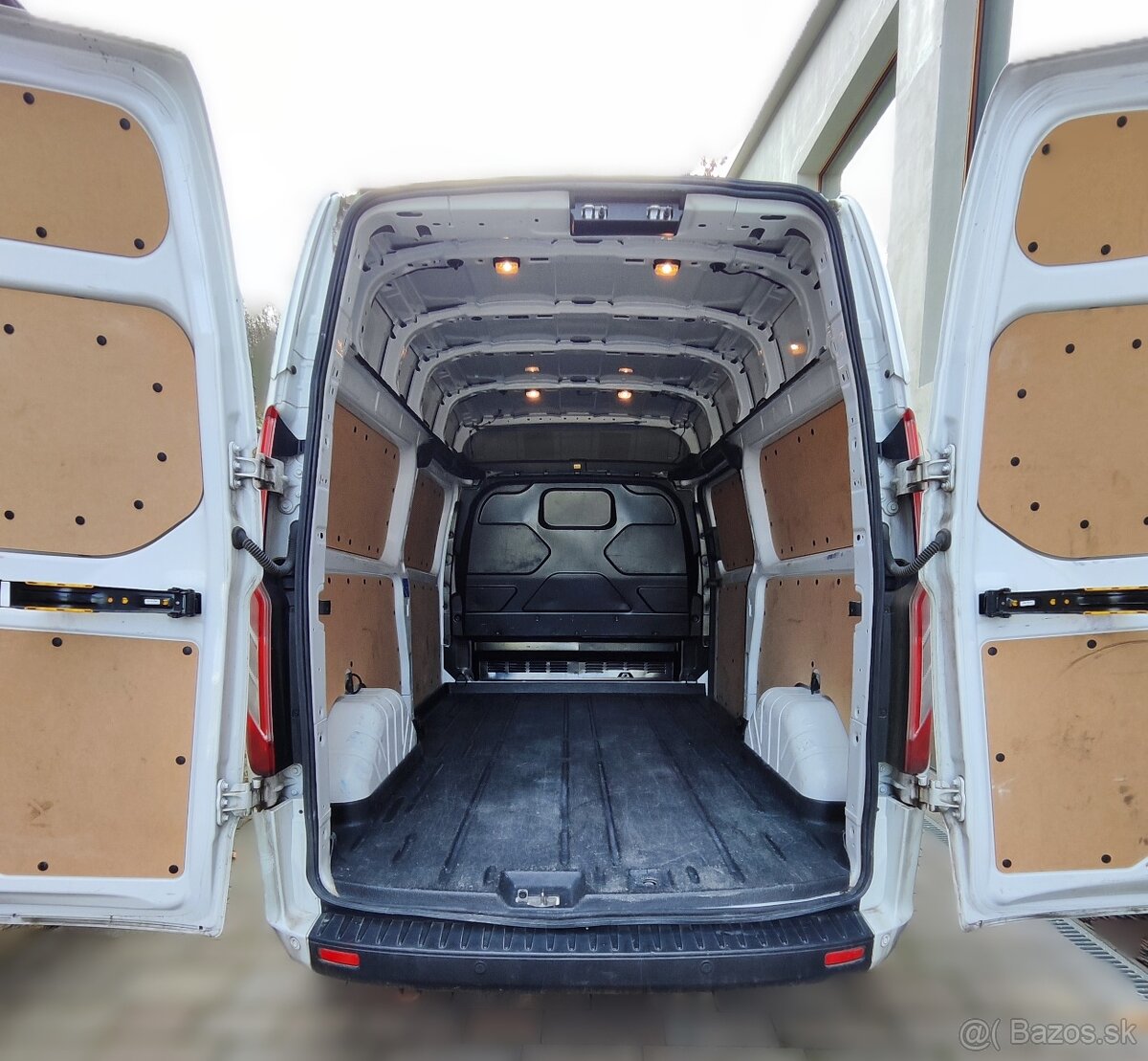 Ford Transit Custom - 8