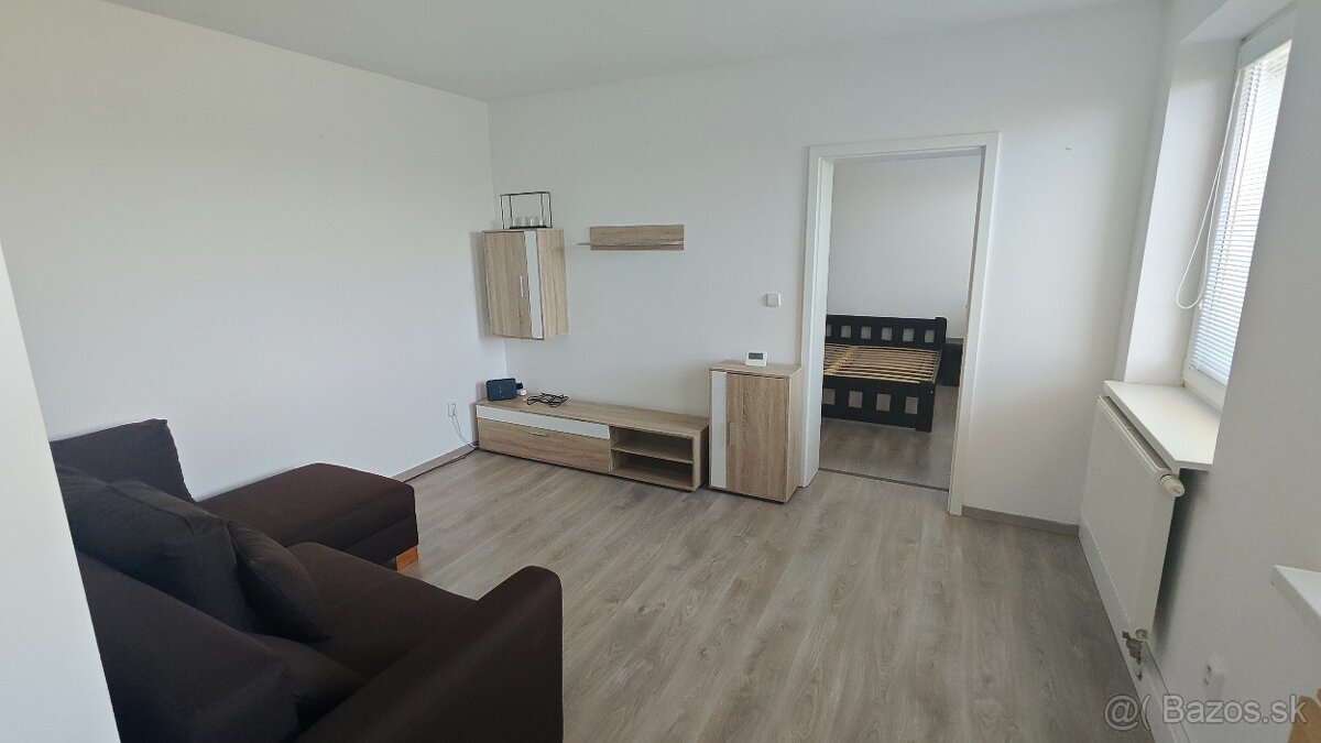 Prenajom 2-izbovy byt Kuty - 8