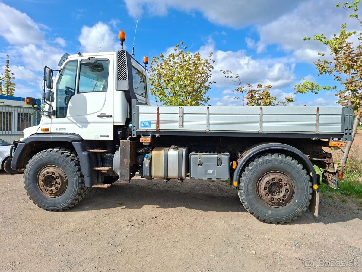 MB UNIMOG U 500 4X4 - 8