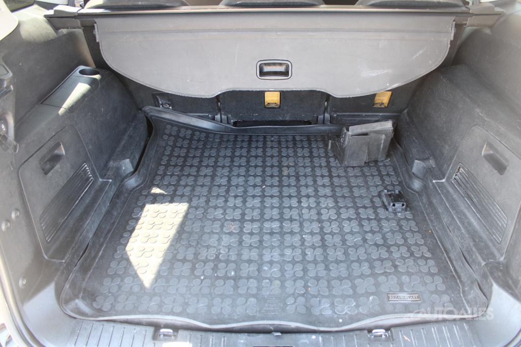 Ford S-MAX 2,0 TDCi 103 kW - 8
