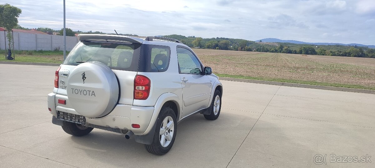 Toyota RAV4 2.0 D4D 85 KW 4x4 3-dv., r.v. 2005 - 8