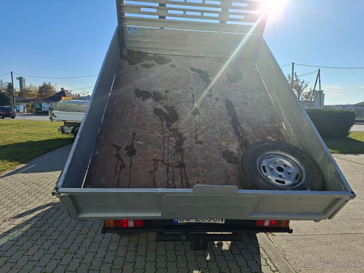 Ford Transit 2,2D- 92KW -7miest - 3stranný vyklápač - 8