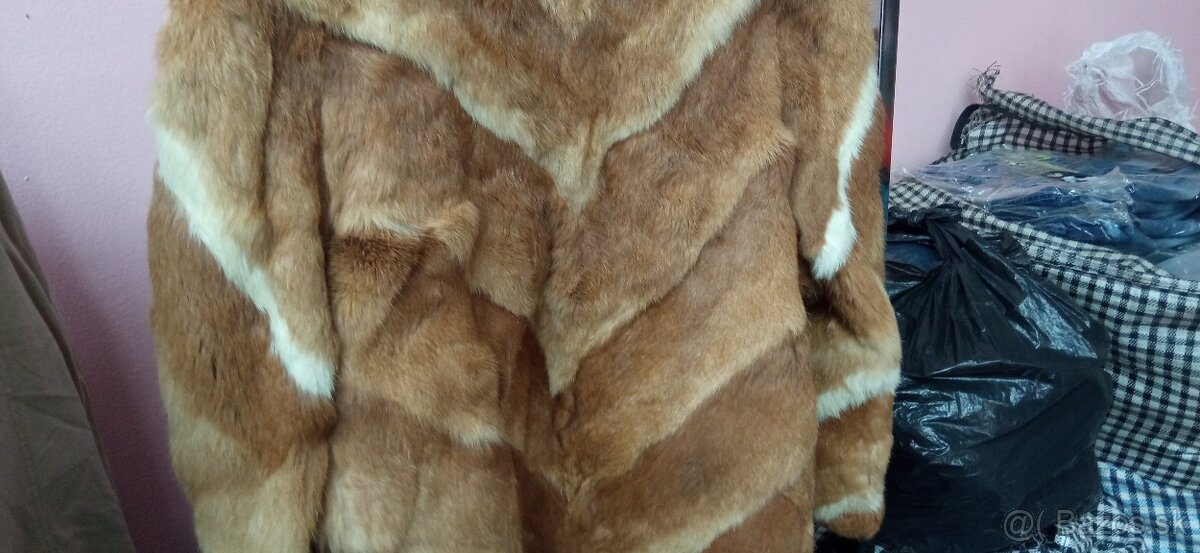 Predam krasny líščí kožuch - 8