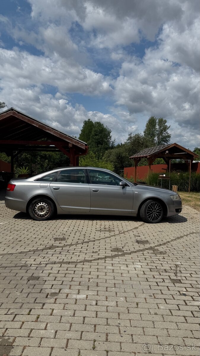 AUDI A6C6 - 8