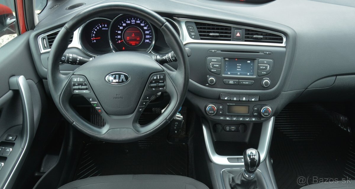 KIA Ceed 2016 1.60 SR. voz, 1. majiteľ, Top Stav - 8