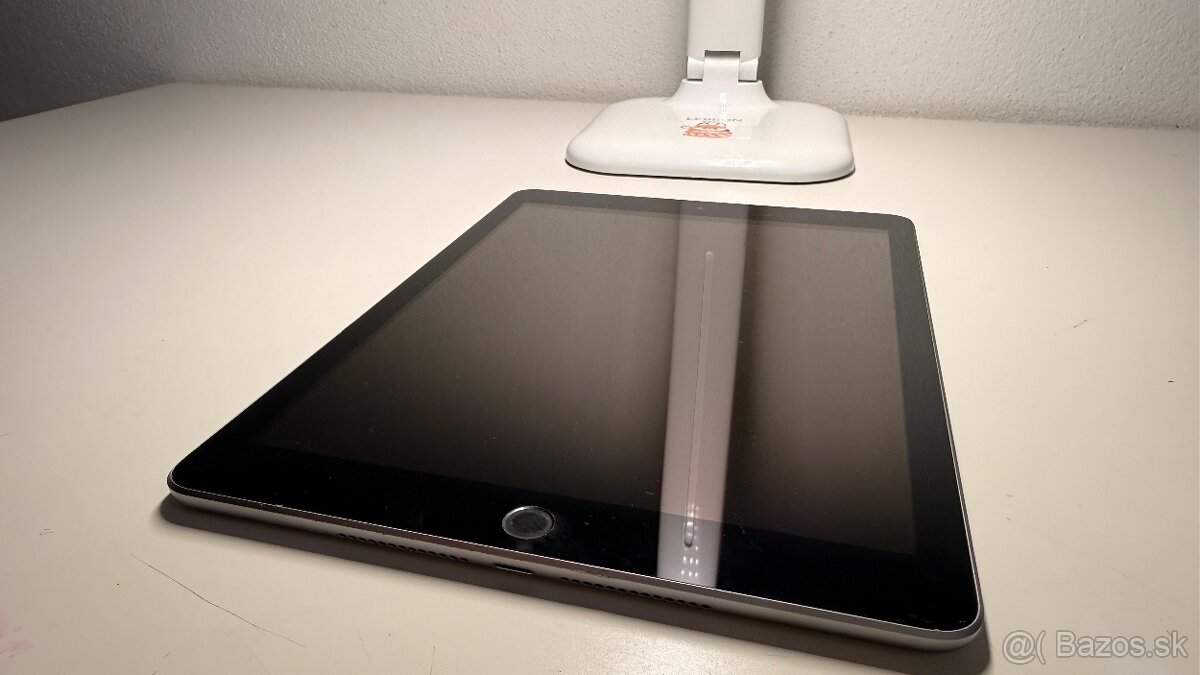 Tablet Apple iPad 6. Gen 32GB Space Gray Wi-fi - 8