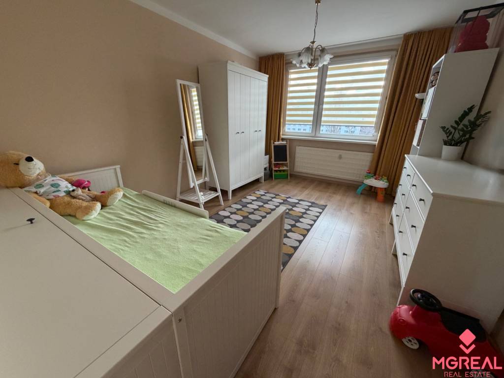 4 izbový byt s balkónom Topoľčany zariadený - 8