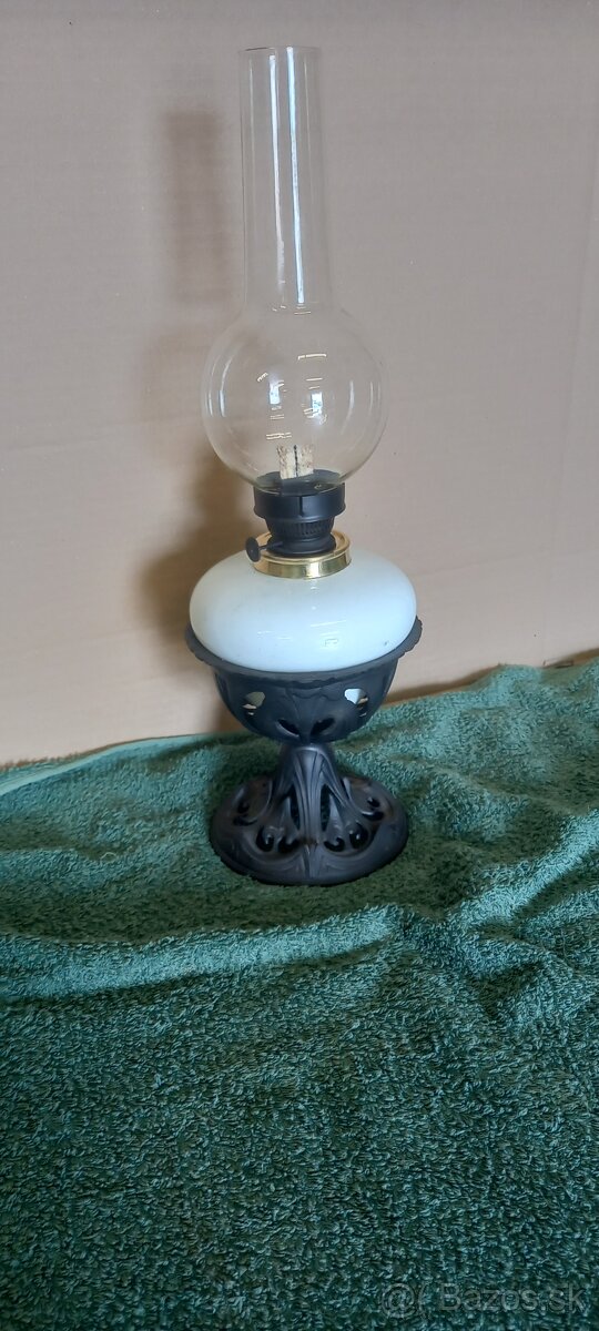 Starožitné petrolejové stolové lampy - 8