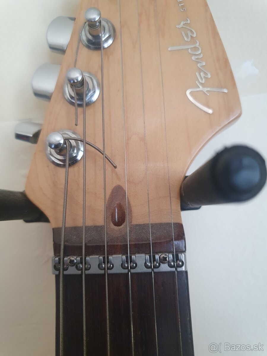 Fender Stratocaster DeLuxe USA 2006 - 8