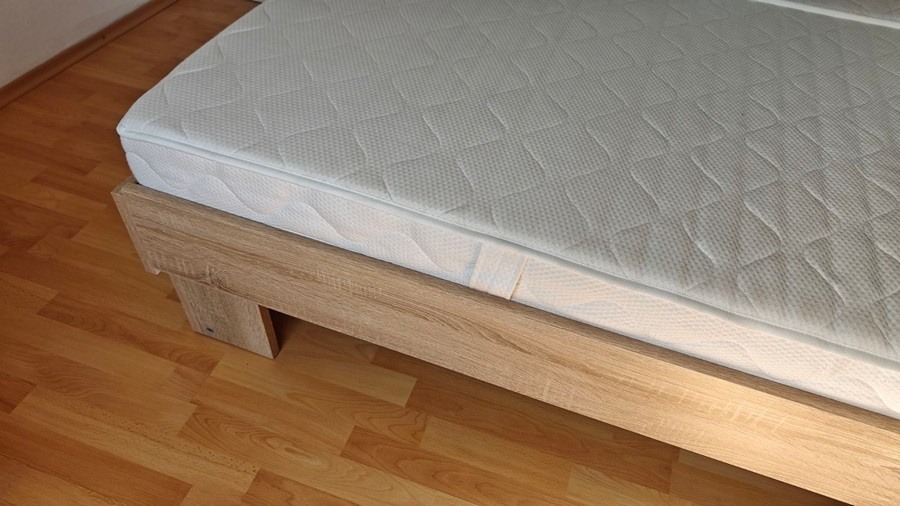 Manželská posteľ - 8