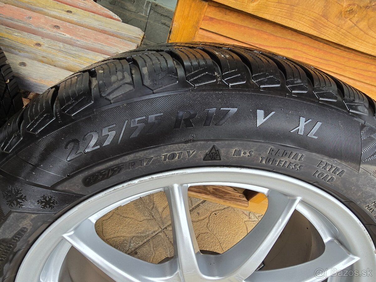 Mercedes pneu +disk R17 - 8