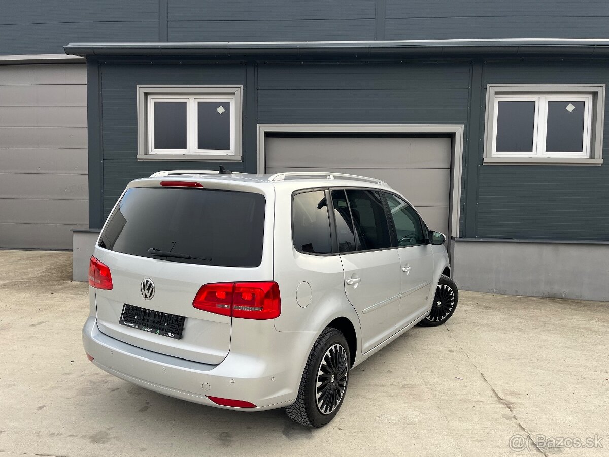 VW Touran 2.0TDI Higline 7miestny - 8