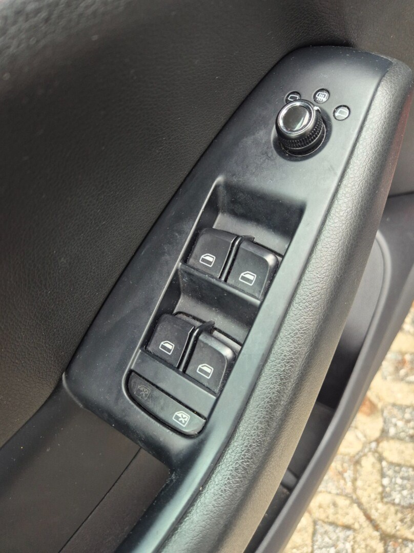 SADA VYPINACOV INTERIERU AUDI A4 A5 Q5 - 8