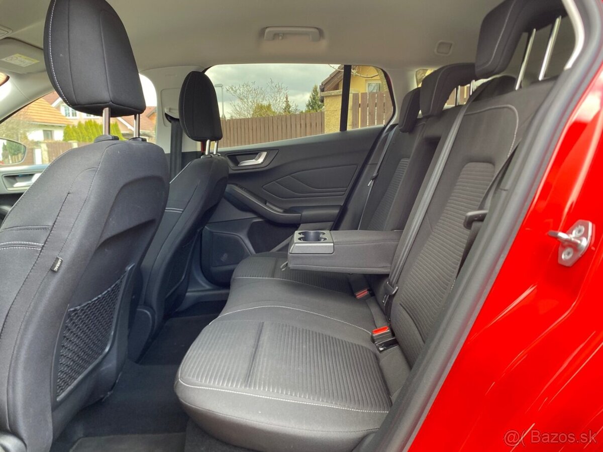 Ford Focus Turnier 1.5 EB Titanium 1. majitel 11/2019 - 8