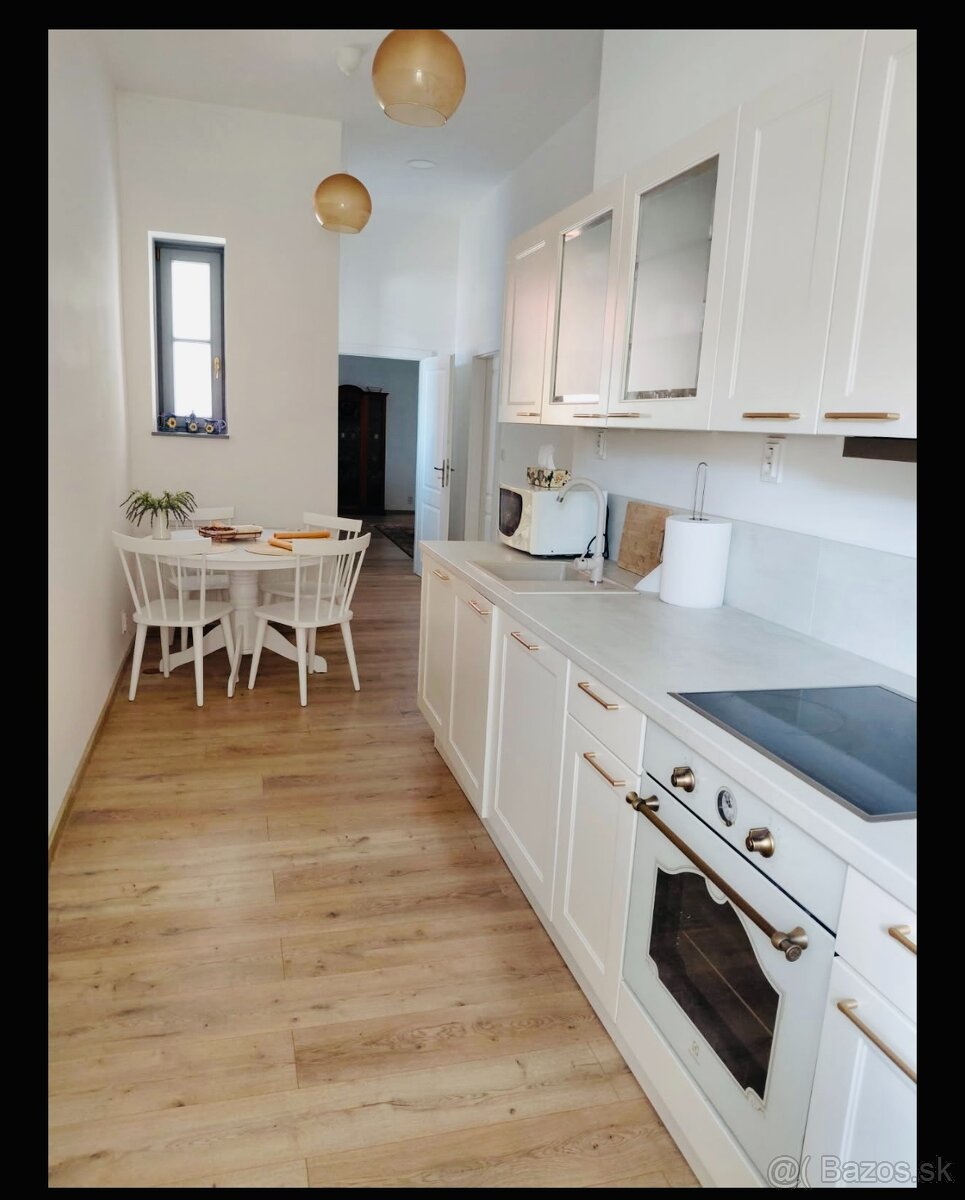 Prenájom velkometrážneho 3 izbového bytu v centre Košíc - 8