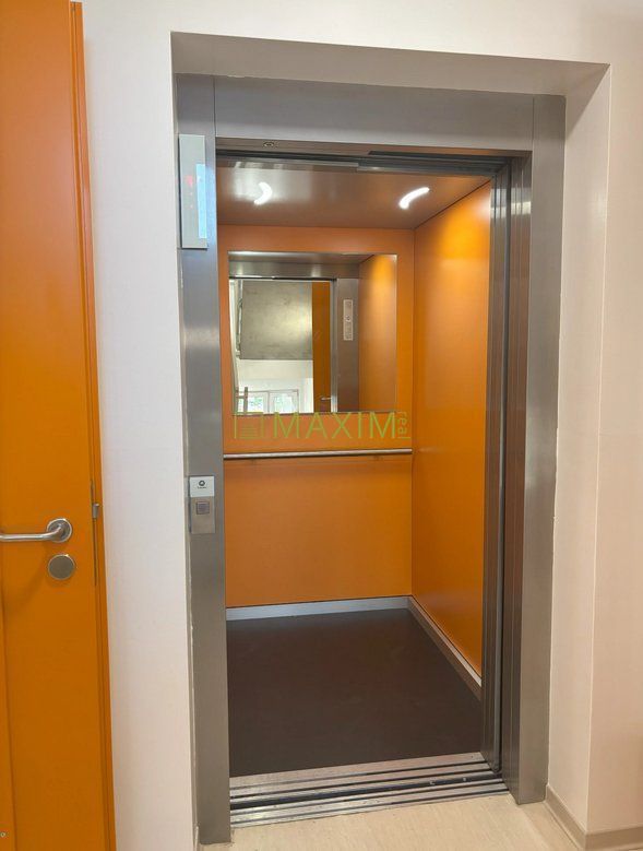 PREDAJ - 2 izbový byt s balkónom v tichej lokalite a v blízk - 8