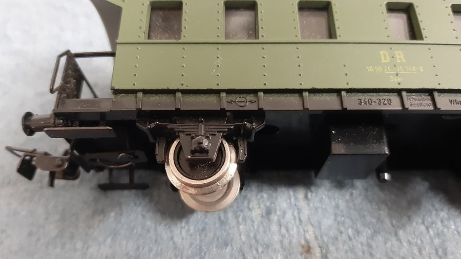 Vláčiky - dva osobné vozne H0 - 8