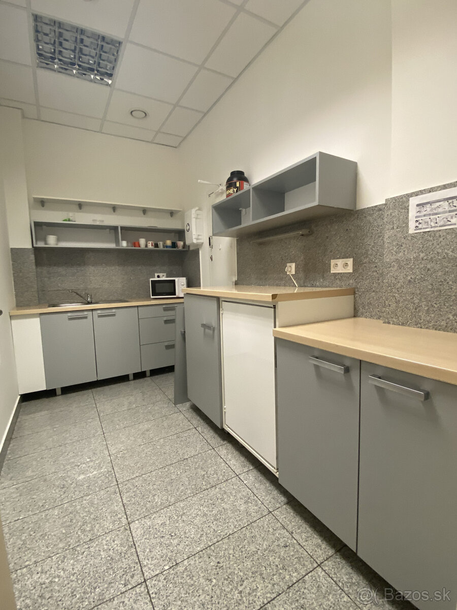 Kancelárske priestory - 85 m2 - v centre pri Auparku - 8