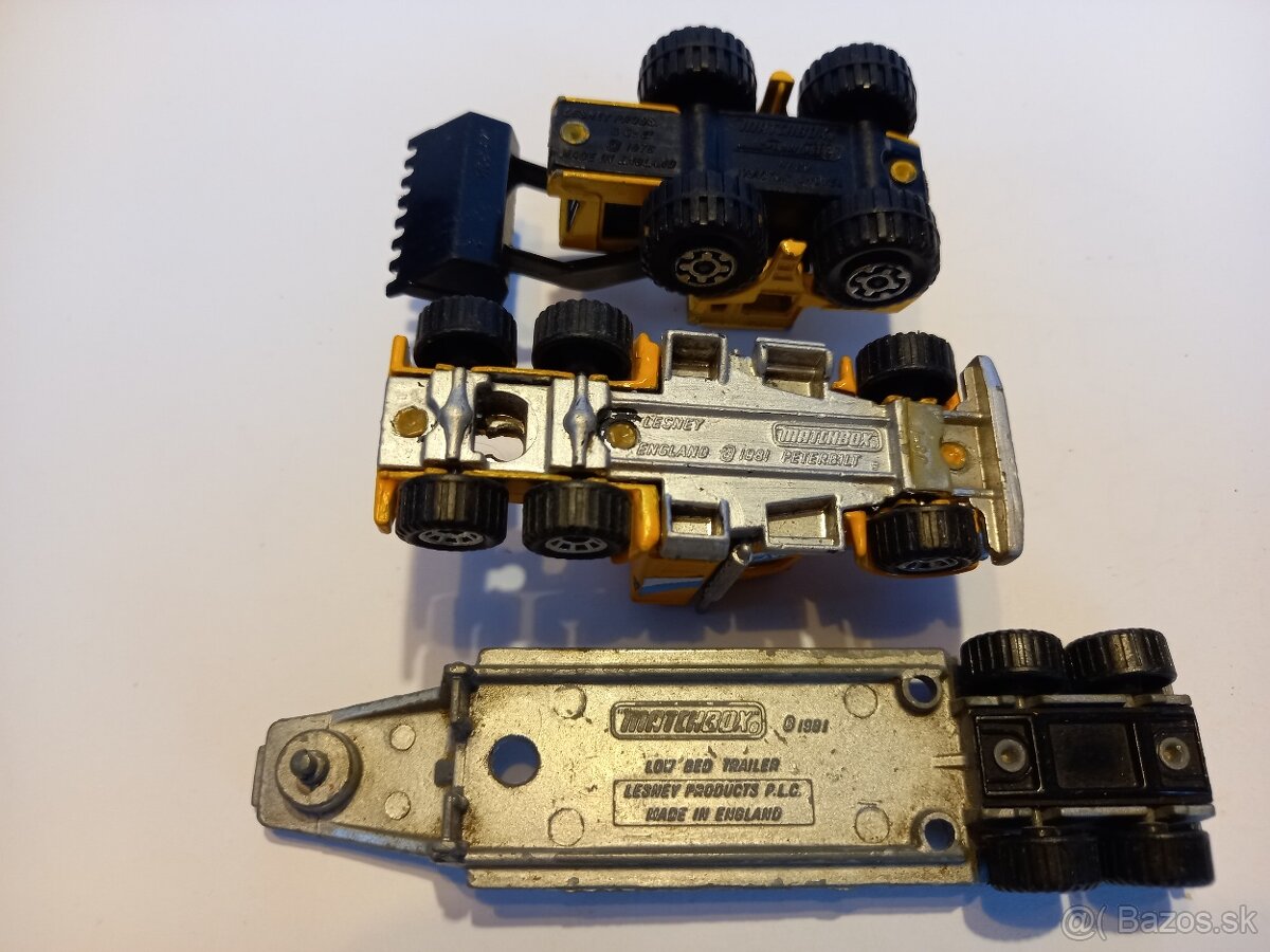 MATCHBOX CONVOY - PETERBILT + TRACTOR SHOVEL - 8