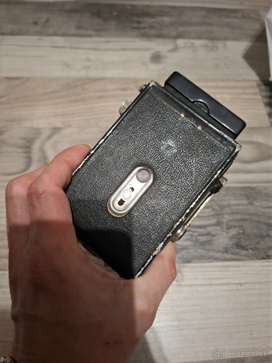 Starý fotoaparát 6 - 8