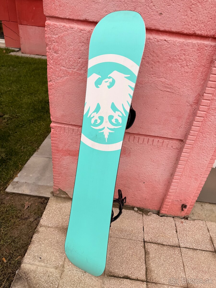 Damsky snowboard Never Summer - 145cm - 8