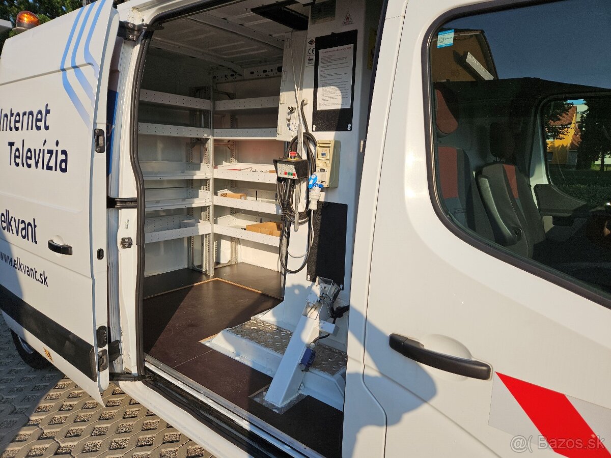 Plošina Renault Master - kôš pre 2 osoby 200kg - 8