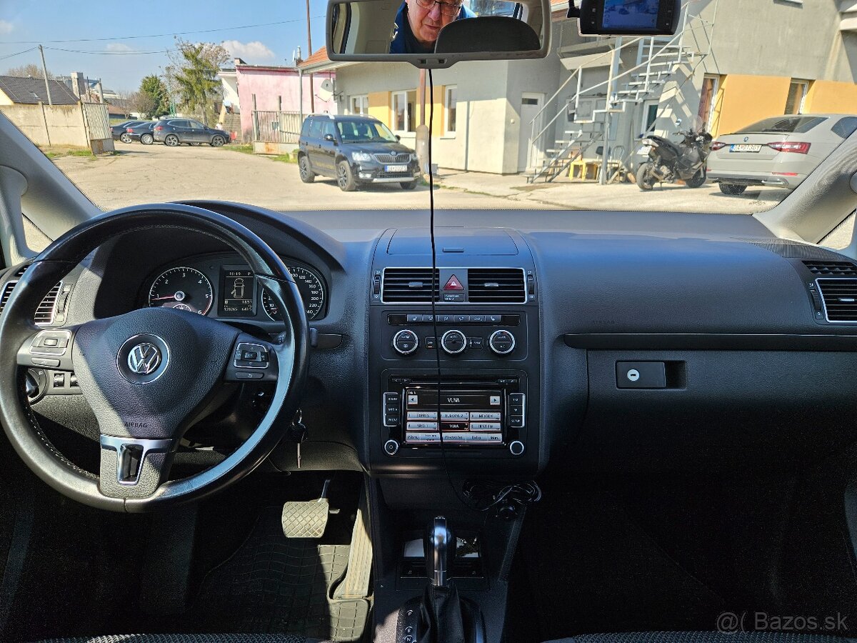 Volkswagen Touran 1,6 TDI - 8
